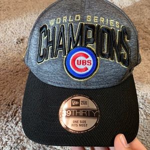 Official on-field Cubs hat nwt